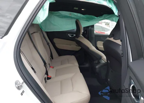 2026 Volvo Xc60 B5 Plus из США, поврежденный, VIN YV4M12RC0T1367614